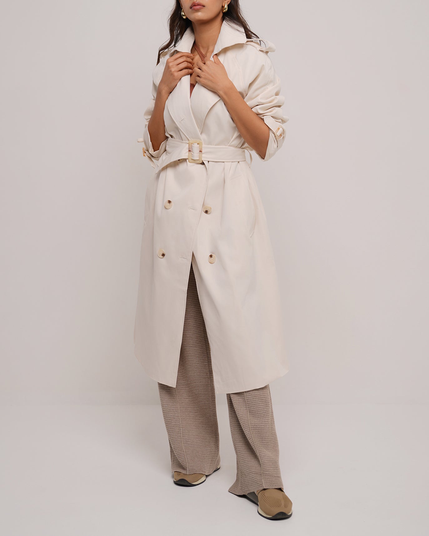 Back split oat trench coat