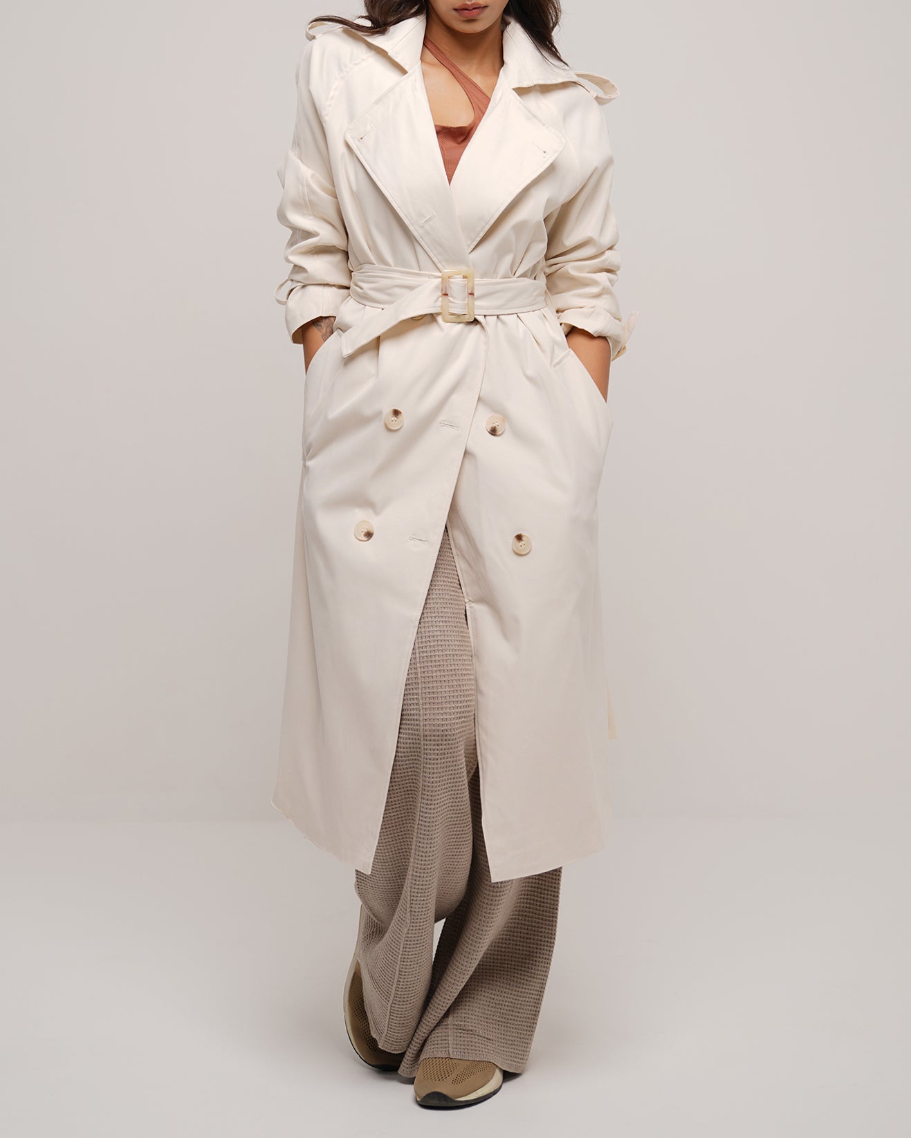 Back split oat trench coat