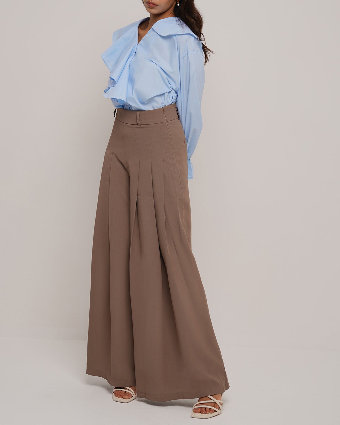 High waisted front pleated wide leg trousers in saddle