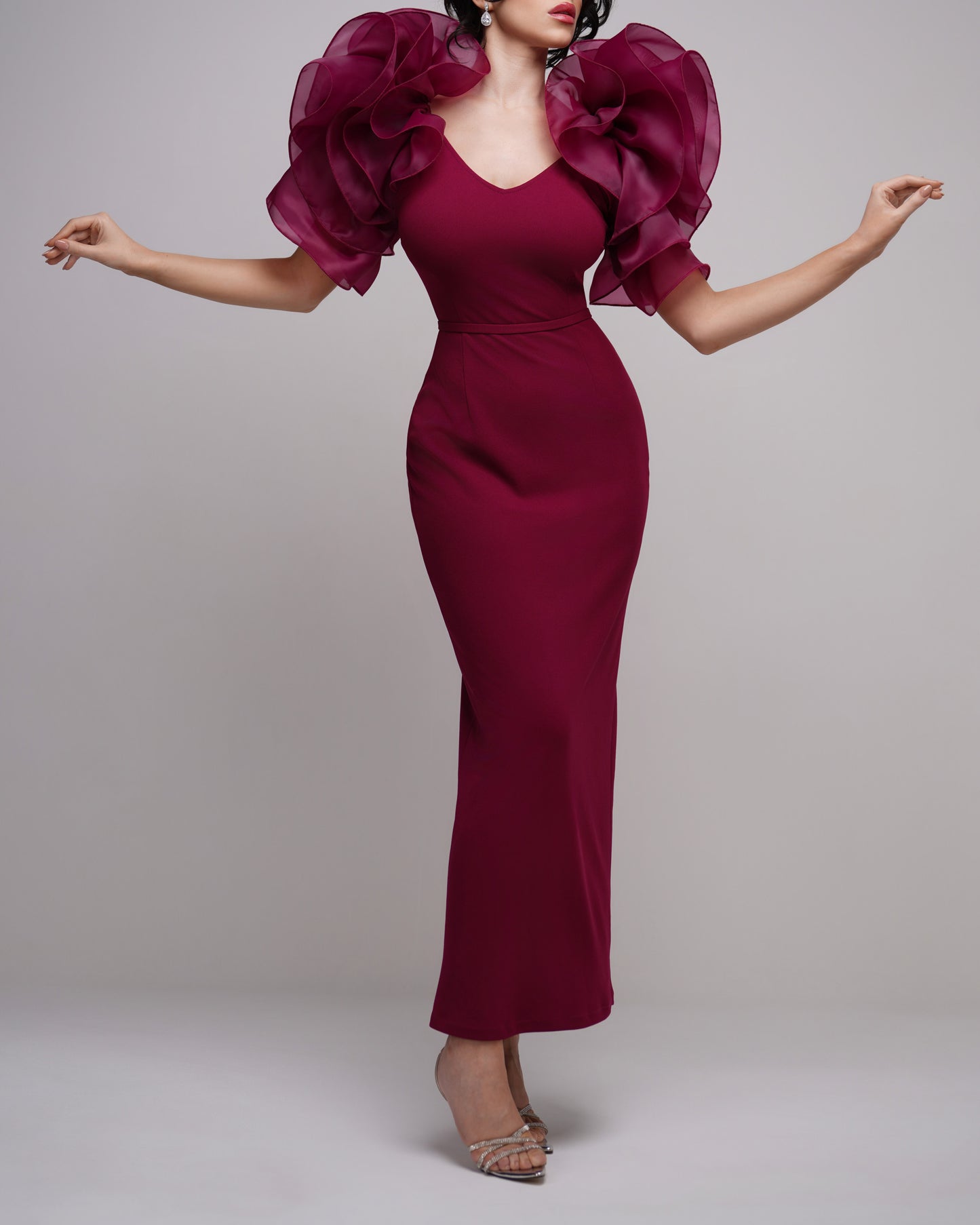Organza ruffled sleeves v neck bodycon dress in maroon
