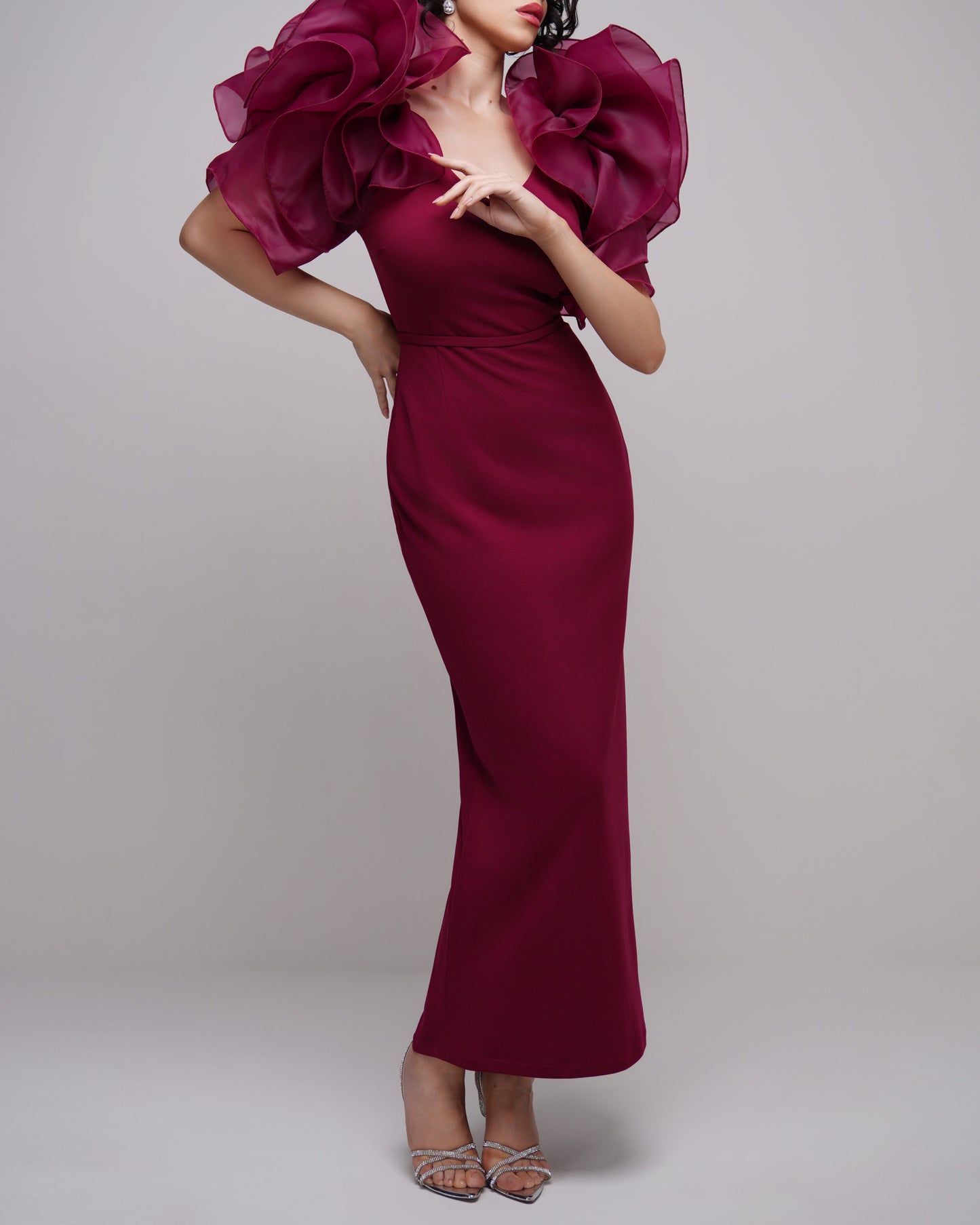 Organza ruffled sleeves v neck bodycon dress in maroon