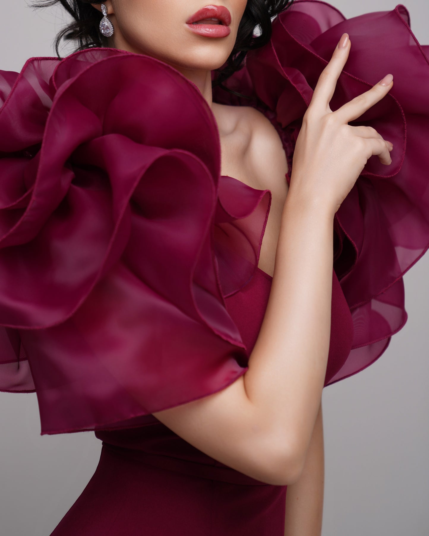 Organza ruffled sleeves v neck bodycon dress in maroon