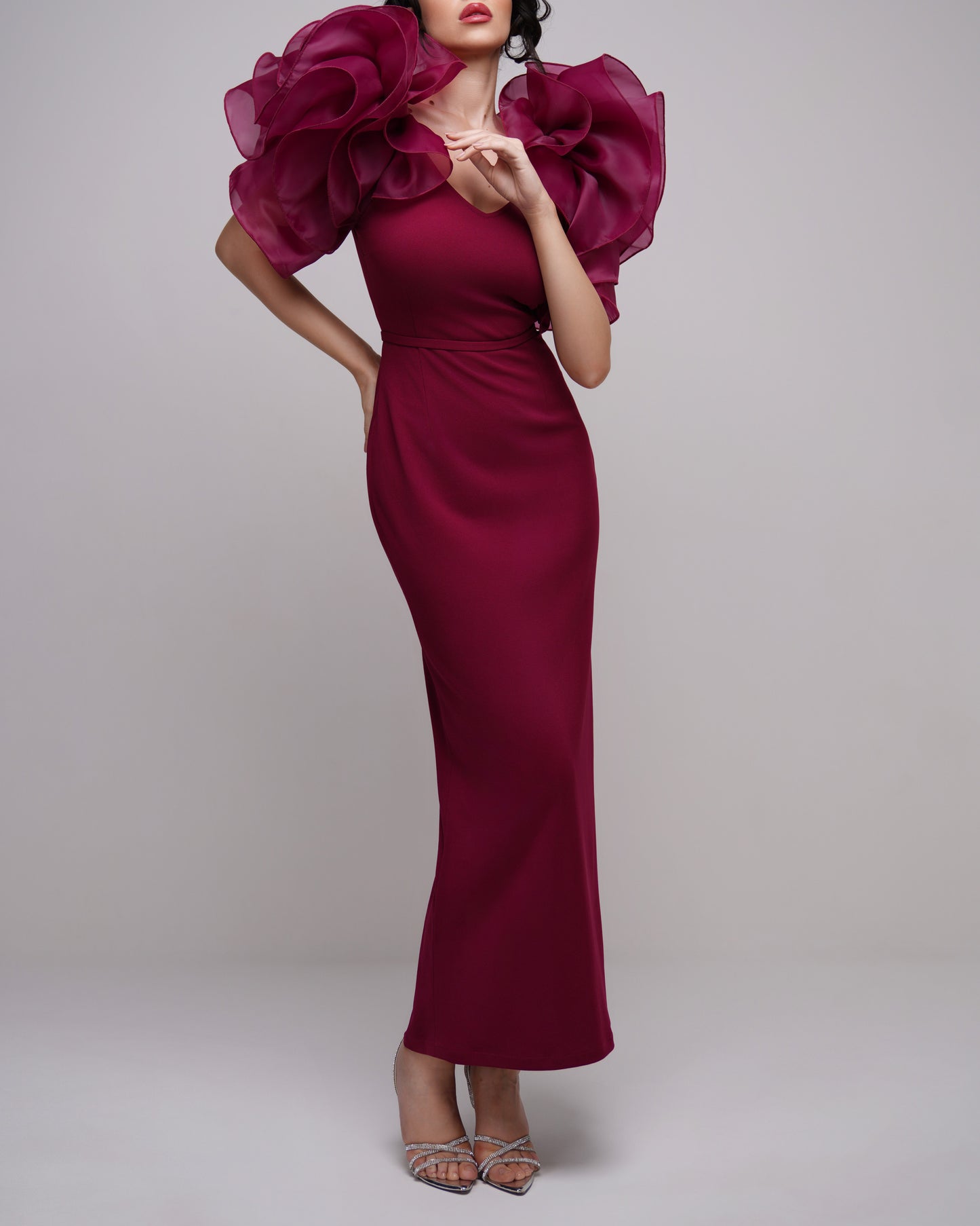 Organza ruffled sleeves v neck bodycon dress in maroon