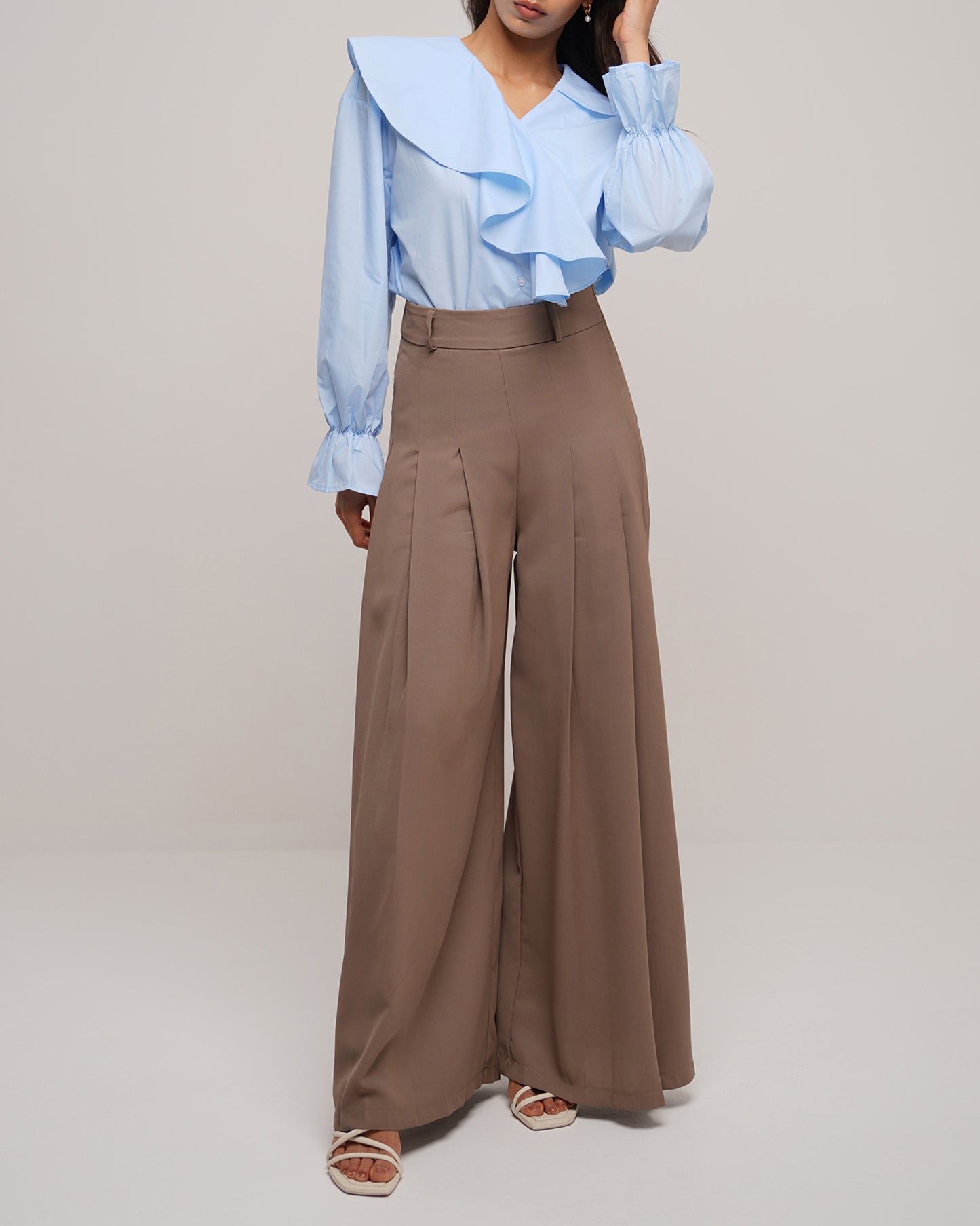 High waisted front pleated wide leg trousers in saddle