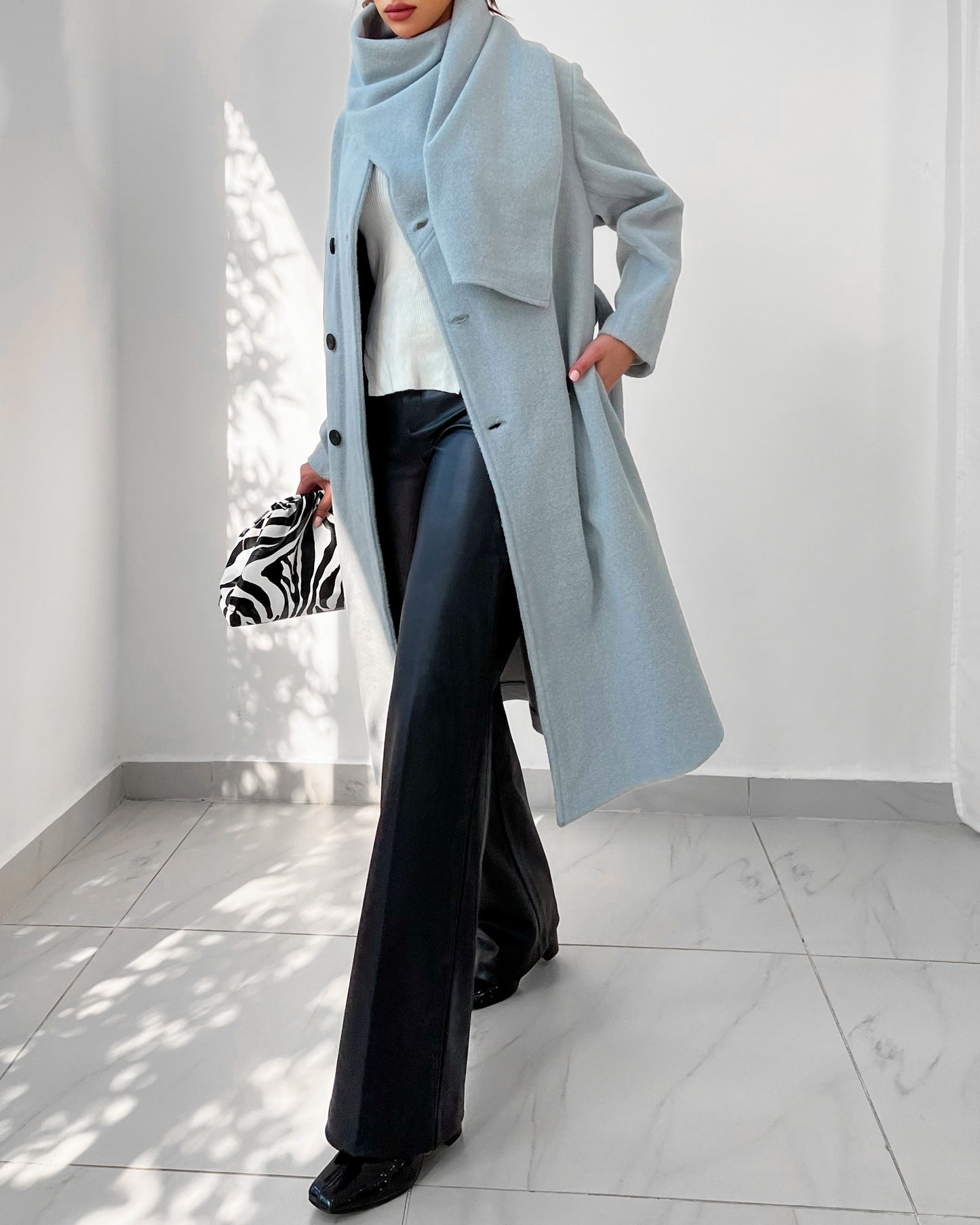 One side shawl collar blue coat