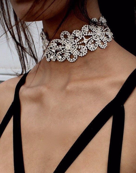 Rhinestone Wide Flower Choker